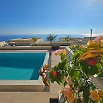 Champagne Coast פאלאסה