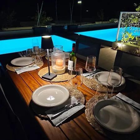 Villa Champagne Coast *