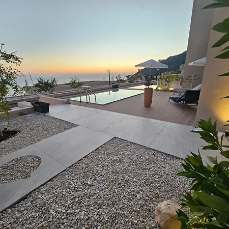 Champagne Coast Villa *